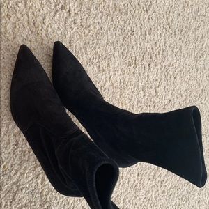 stuart weitzman ankle boots in black